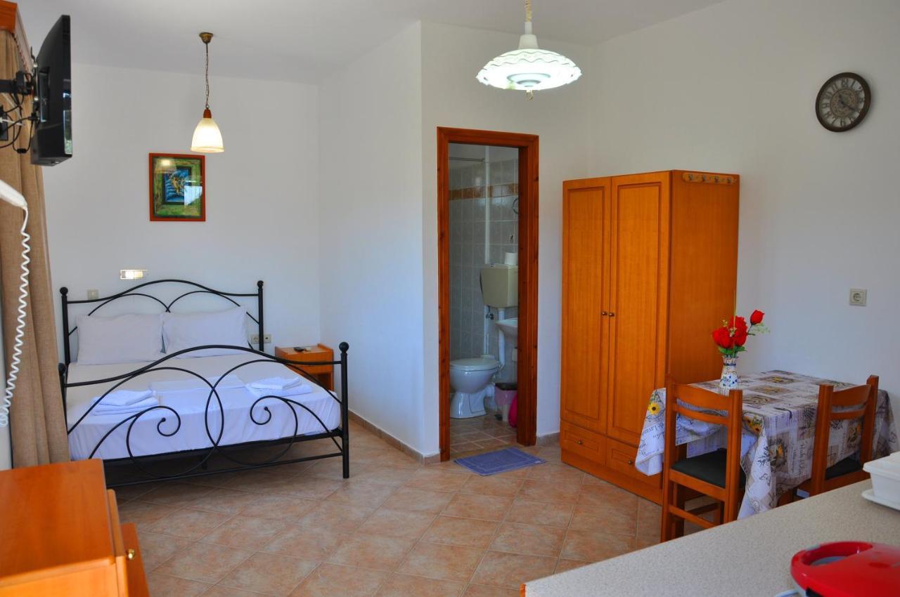 Lagos Studios & Apartments Παλαίκαστρο Εξωτερικό φωτογραφία